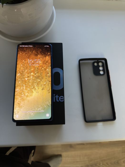 Продам Samsung S10 Lite