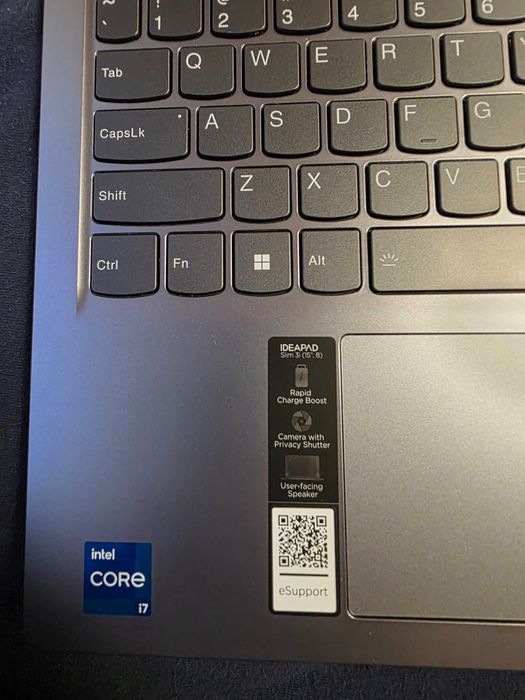 Laptop IdeaPad Slim 3 15IRH8