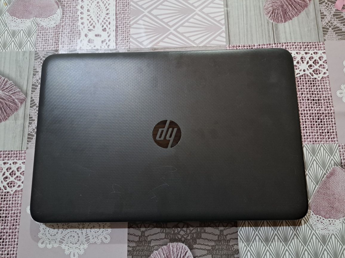 Лаптоп HP250 G4 i5 бартер за psp