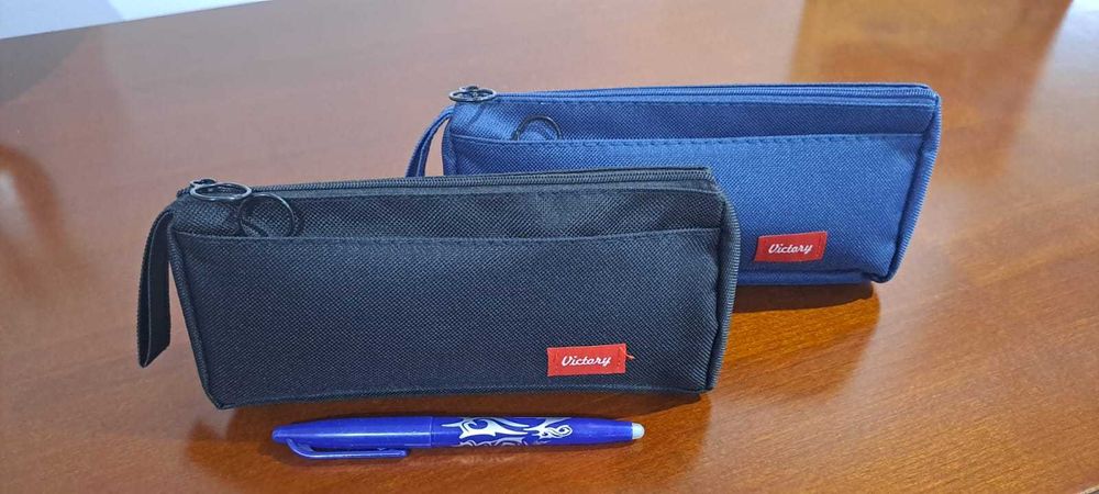 Penare din piele și pânză.