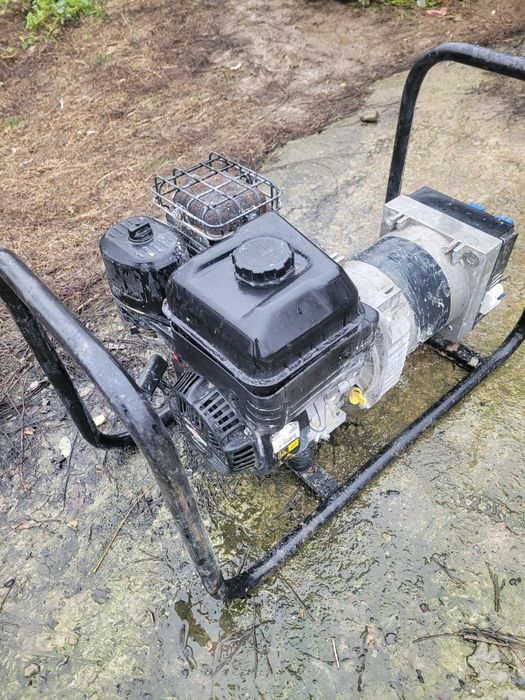 Generator Briggs & Stratton – Model 130G32-0096-H5