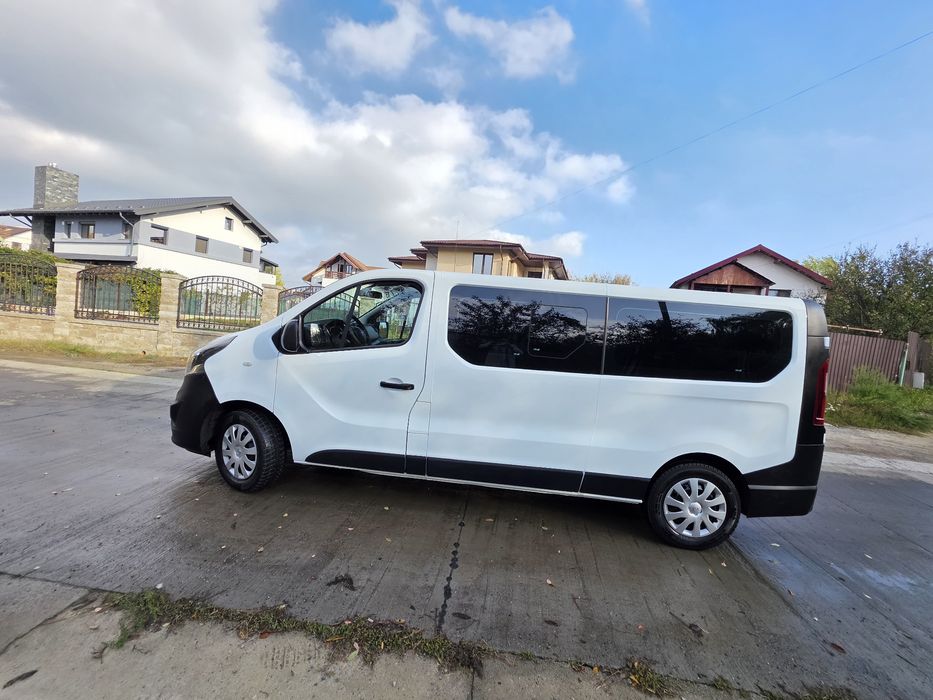 Opel Vivaro 2018 9locuri Long GARANTIE 192.000km 10/10