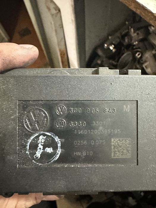 Contact cu cheie Volkswagen Vw Passat B6 B7 3C0905843