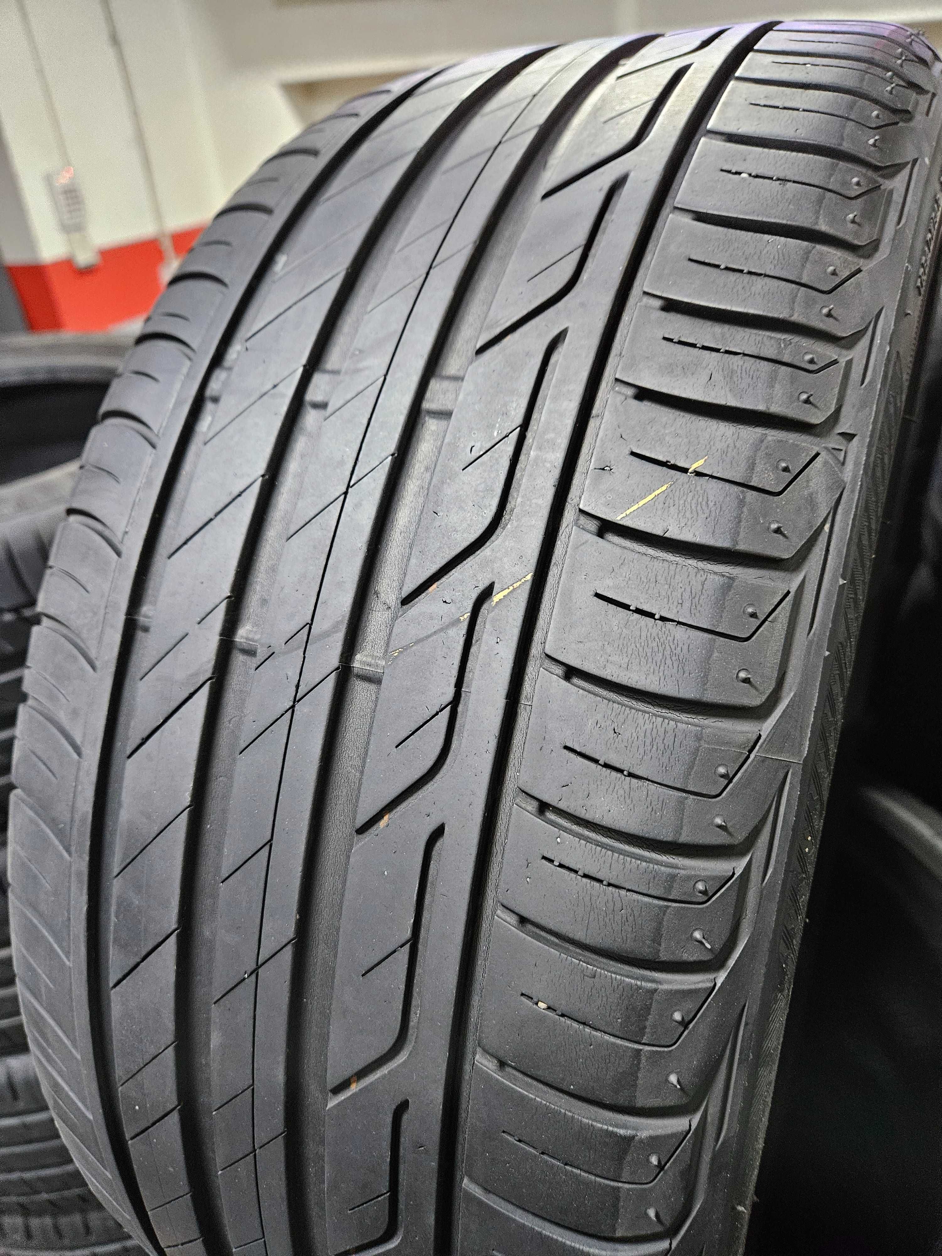 2бр 225/45/17 BRIDGESTONE 6,5мм грайфер дот:18г безплатен монтаж