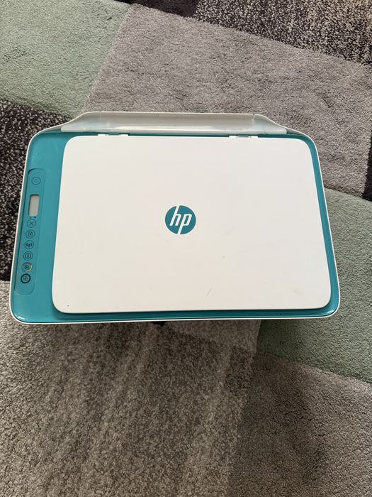 Vând imprimanta HP DeskJet 2632