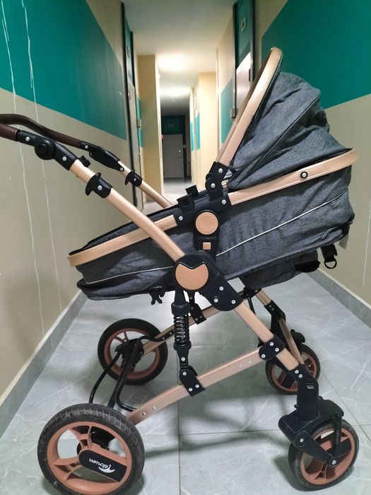 Детская коляска.