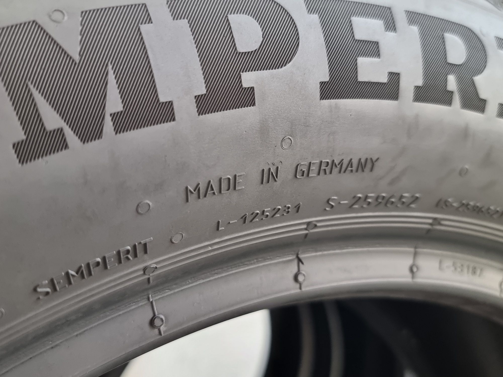 205/55/16 Semperit 4Броя: 300лв 7мм