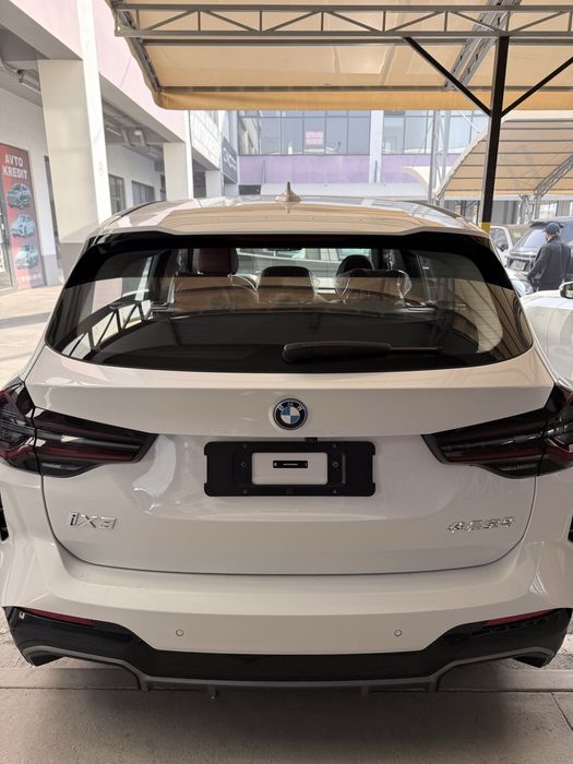 Bmw ix3 40L m sport 2025 yili