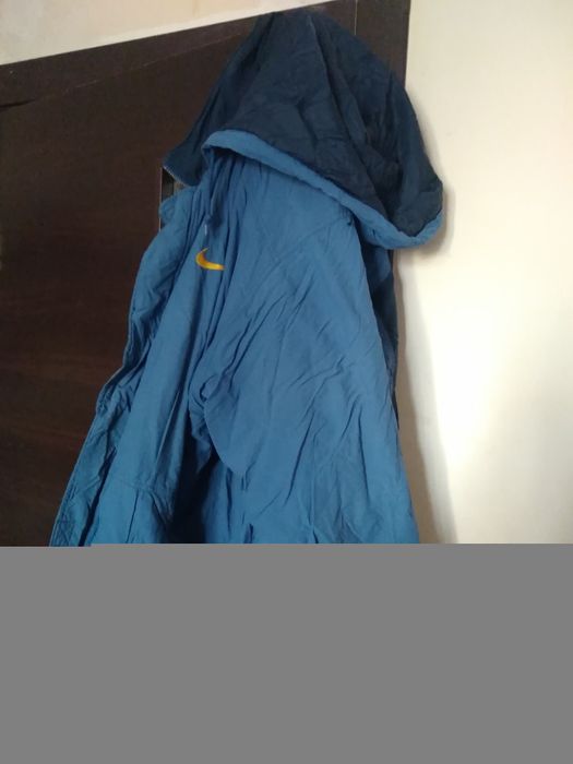 Куртка с капюшоном, б/у!