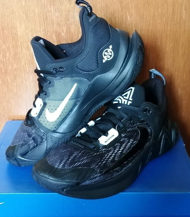 Adidas Nike just do it