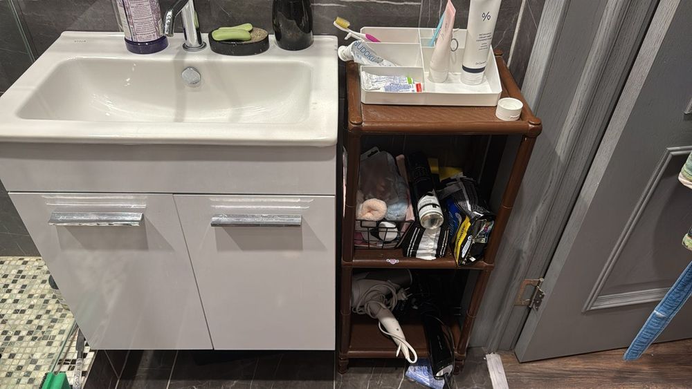 Подвесная тумба мдф с раковиной Vitra в отличном состоянии