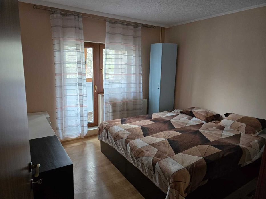 Proprietar, Închiriez apartament 4 camere Spătarul Preda!