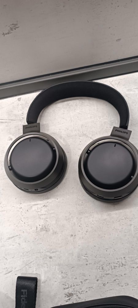 Philips Fidelio L3 безжични слушалки