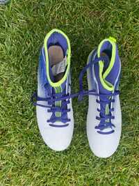Детски футболни обувки