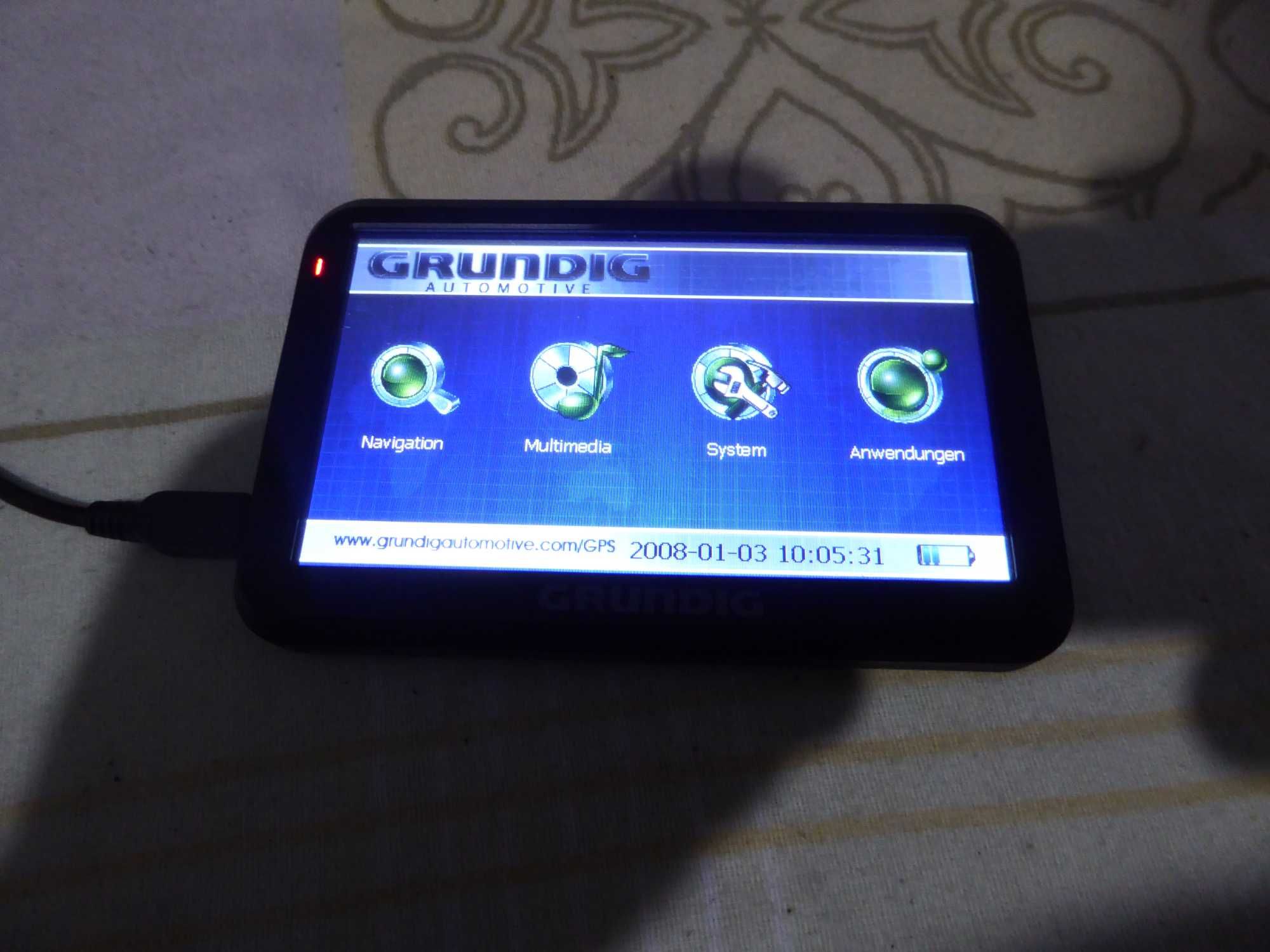 GPS auto Grundig M5