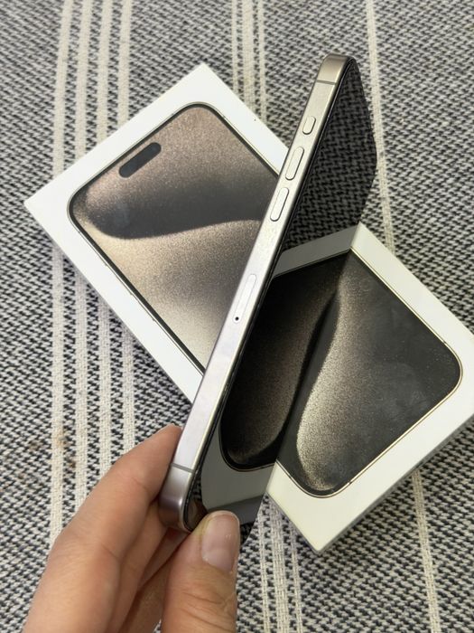 Продается iphone 15 pro max titanium сим+esim в идеальном состояние