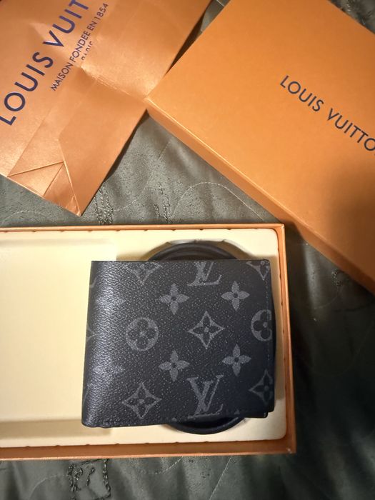 Curea LV si portofel tot cutie etc