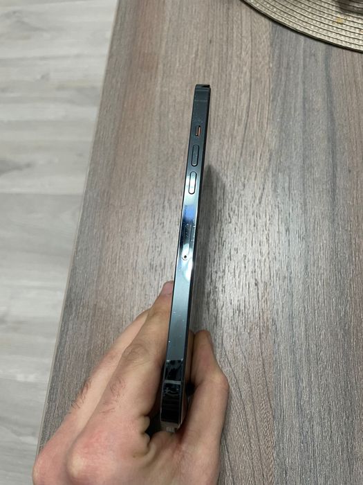 iPhone 12 Pro Max la cutie impecabil