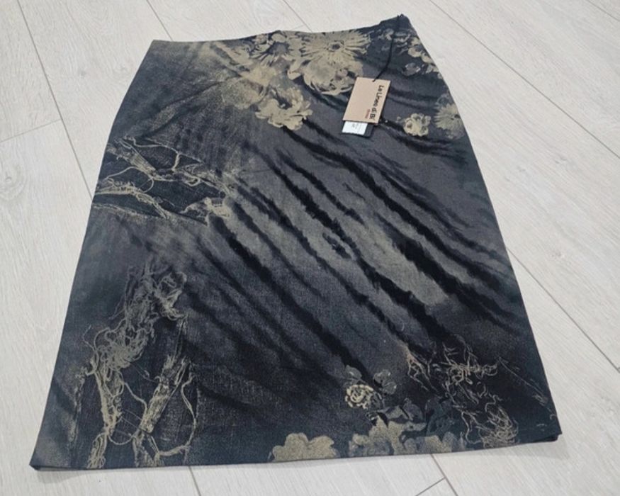 Vând fusta office L