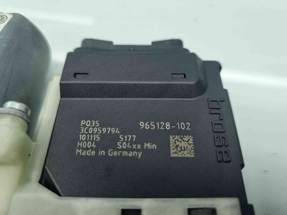 Motoras geam dreapta spate Volkswagen Passat B7 (362) [Fabr 2010-2014]