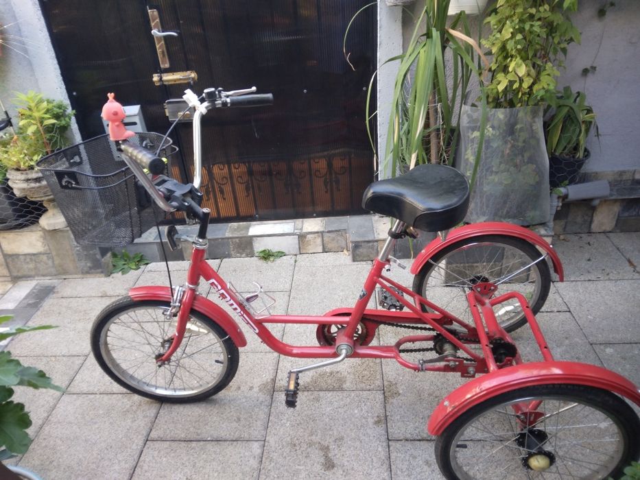 Vând tricicleta adulti