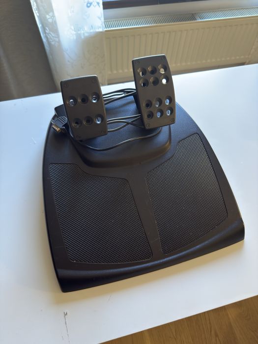 Volan Logitech MOMO Raceing Force