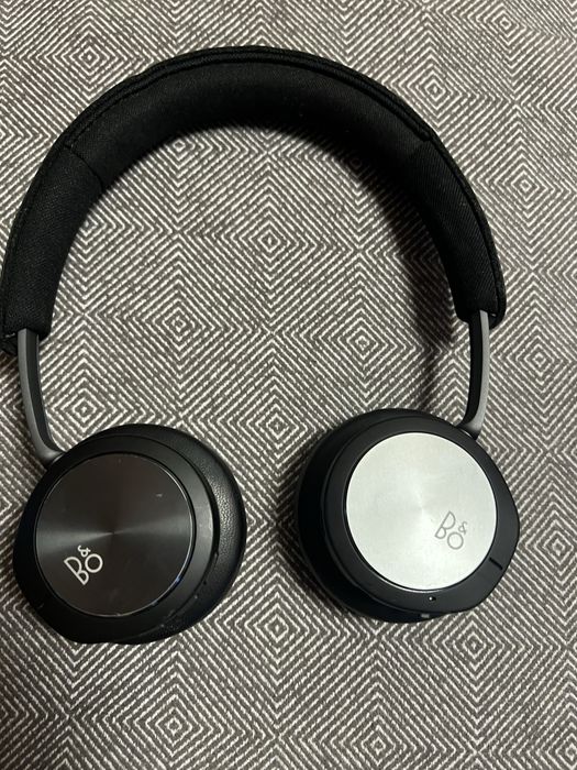Bang & Olufsen H8i