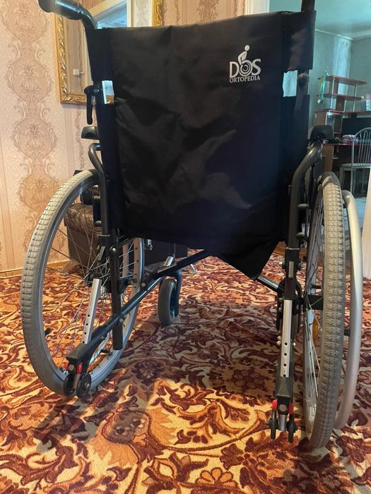 Инвалидная коляска