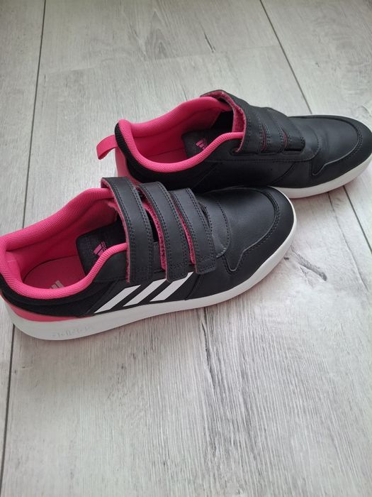 Маратонки Adidas