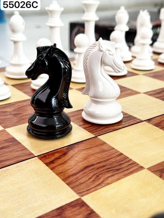Качественные шахматы  Шахмат деревянный премиум