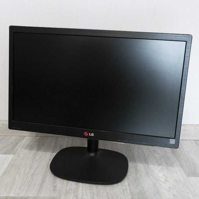 LG 19 LED Монитор.Широкоформатный. Отличный.Гарантия.