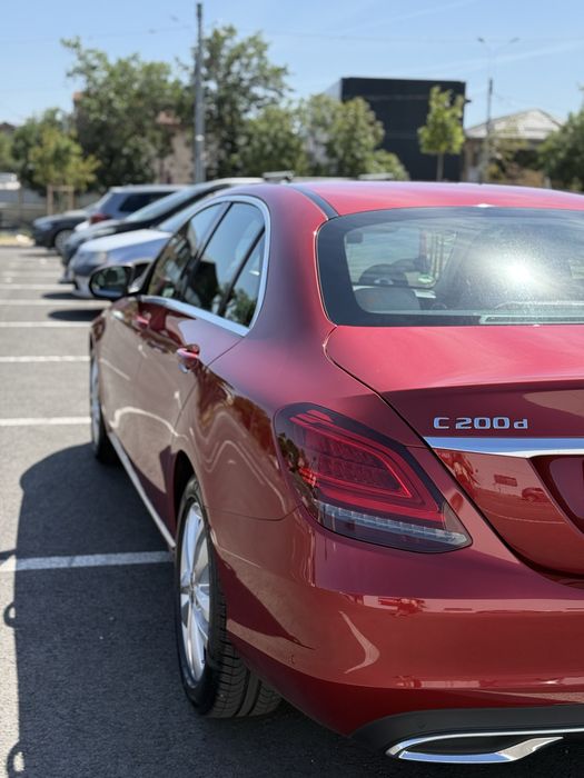 Mercedes-Benz C 200 d • 2019 • 2.0 Diesel •