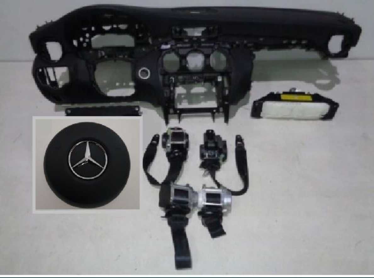 Арматурно табло колани коляно airbag Mercedes C-Klasa W205 Lift