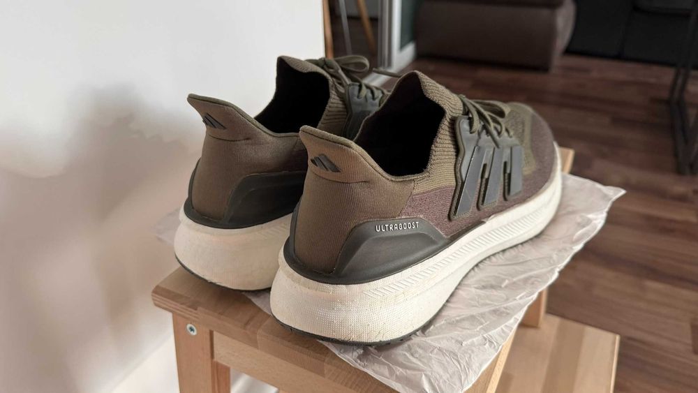 Adidas Ultraboost 5 marimea 45 1/3 Olive Strata stare excelenta
