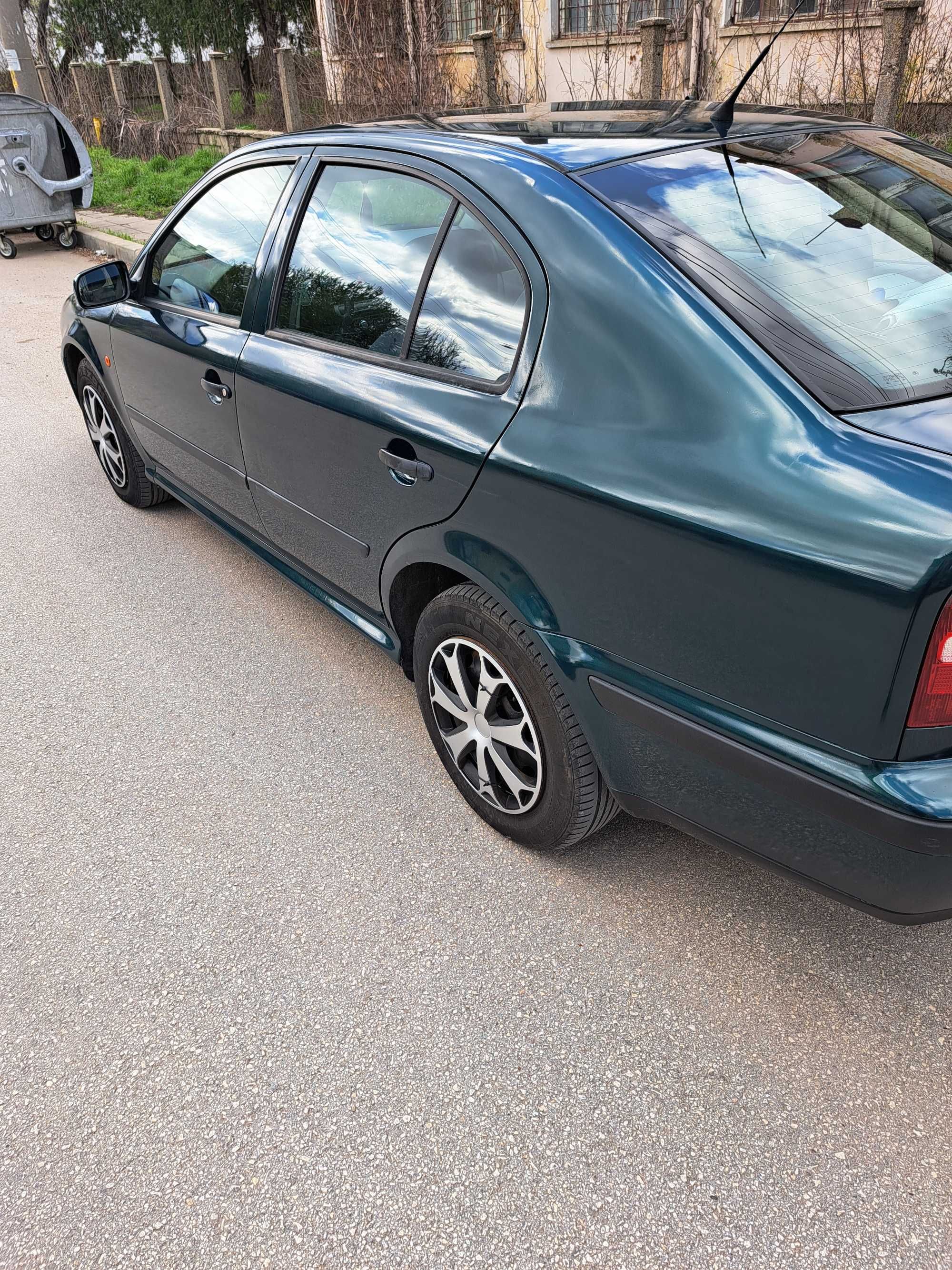 Skoda Octavia 1.6 sr