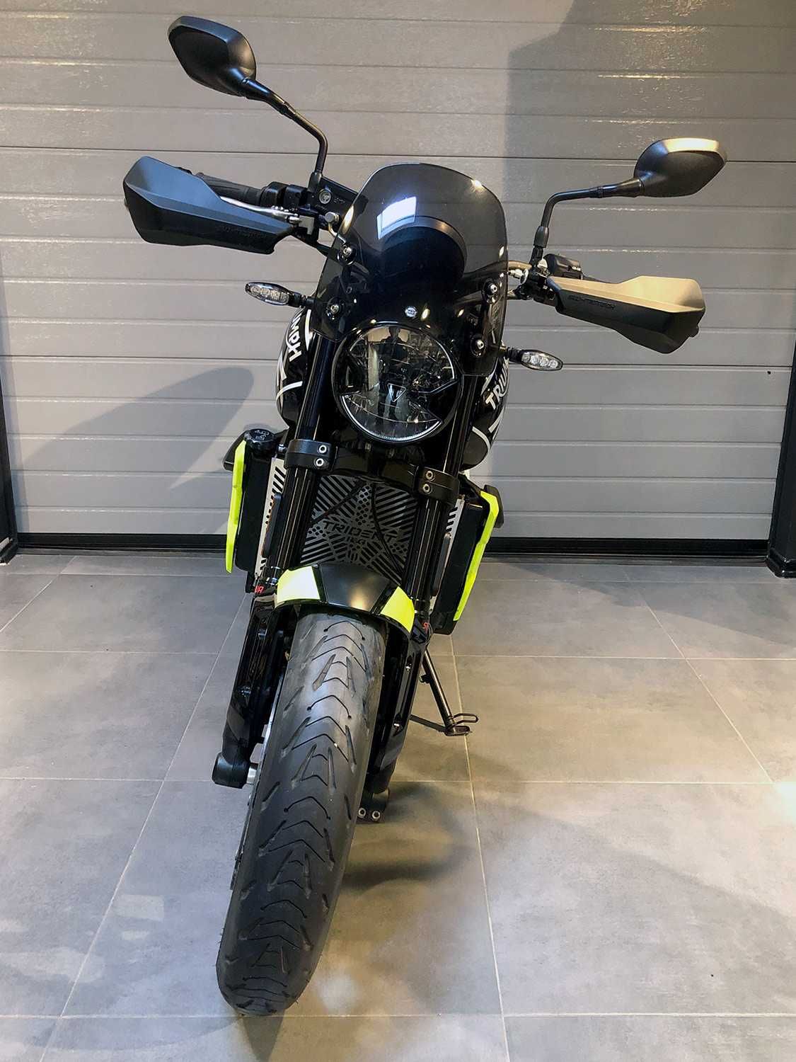 Motocicleta Triumph Trident 660 Buy Back, 2024