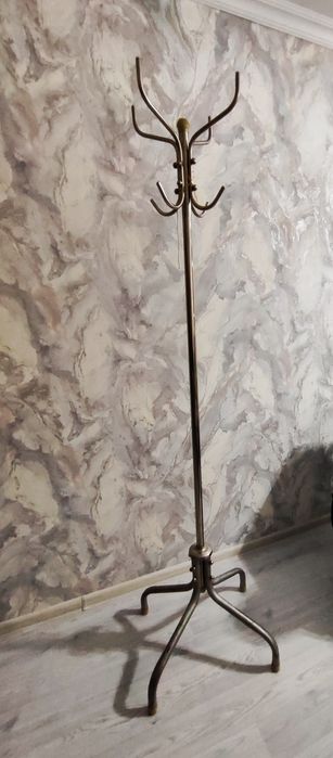 Продается вешалка