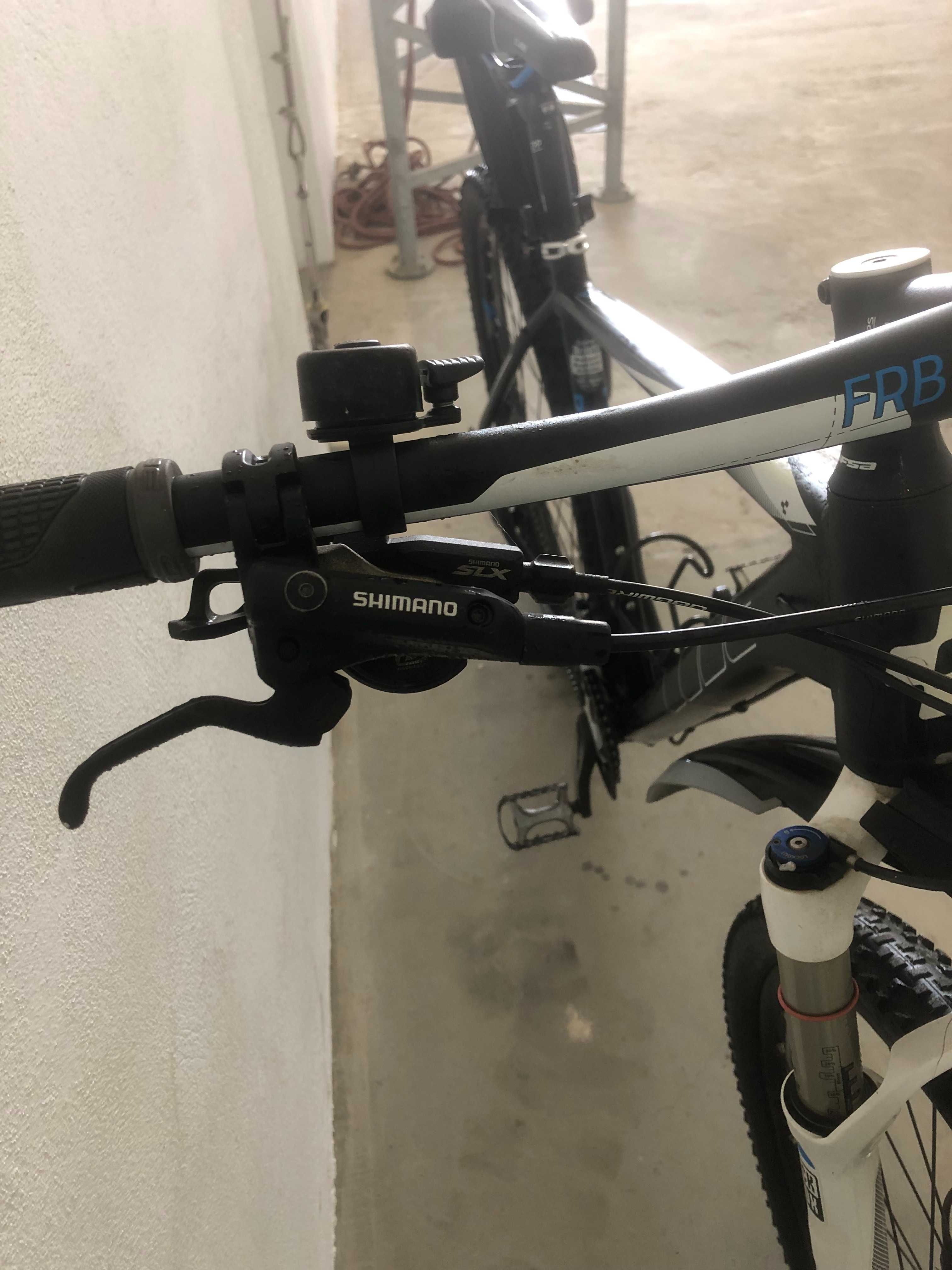 Bicicleta Mtb Cube Limited Pro 29