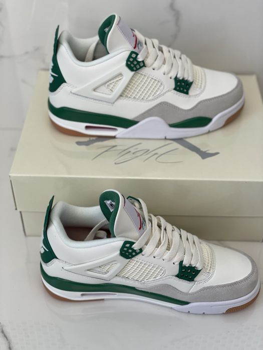 Air Jordan 4 Retro SB Pinne Green