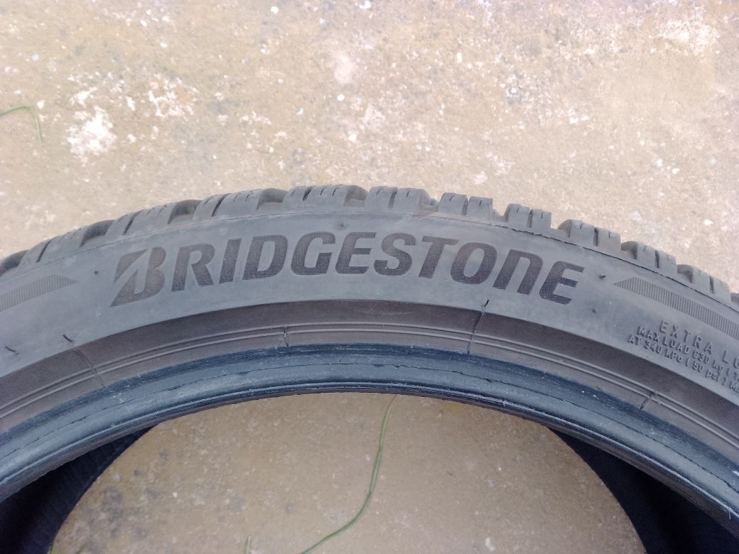 Anvelope Bridgestone