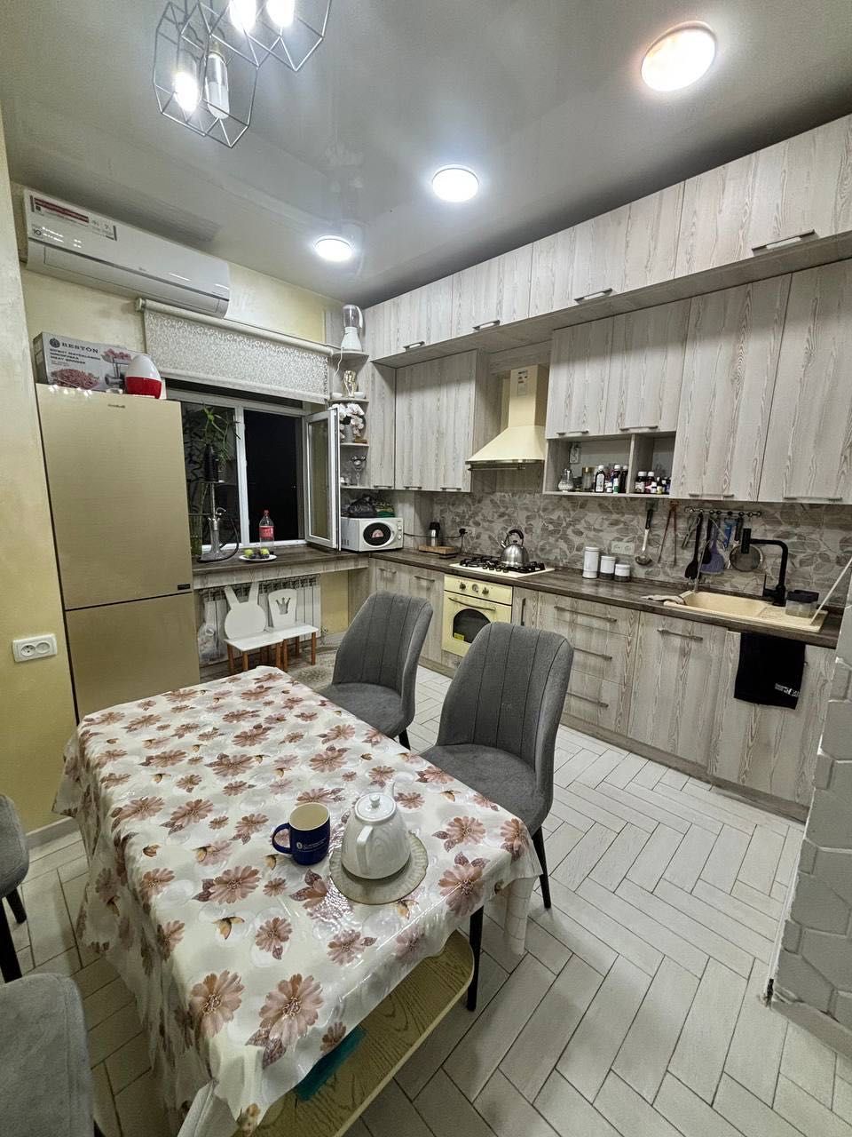 продаётся квартира 3х комнатная 65 кв в новостройке