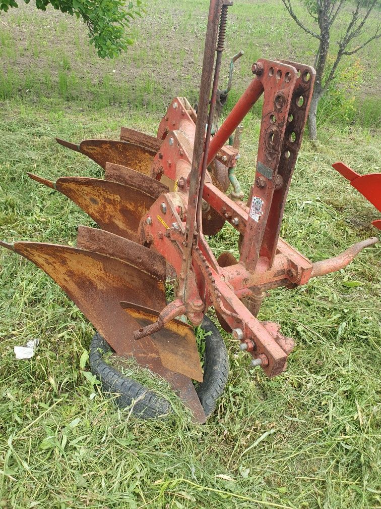 Plug Kverneland 2 bucati