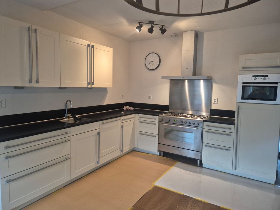 Mobila import Germania completa utilata cu electrocasnice.