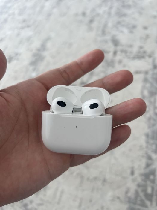 Продам airpods 3