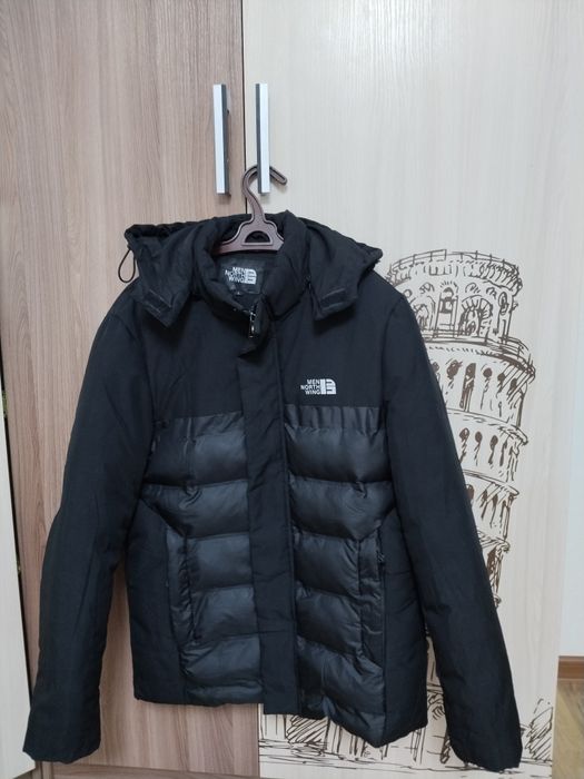 Продам демисезонную куртку для мальчика 9-10лет