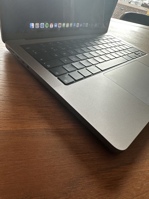 Macbook pro 14-inch M1 Pro