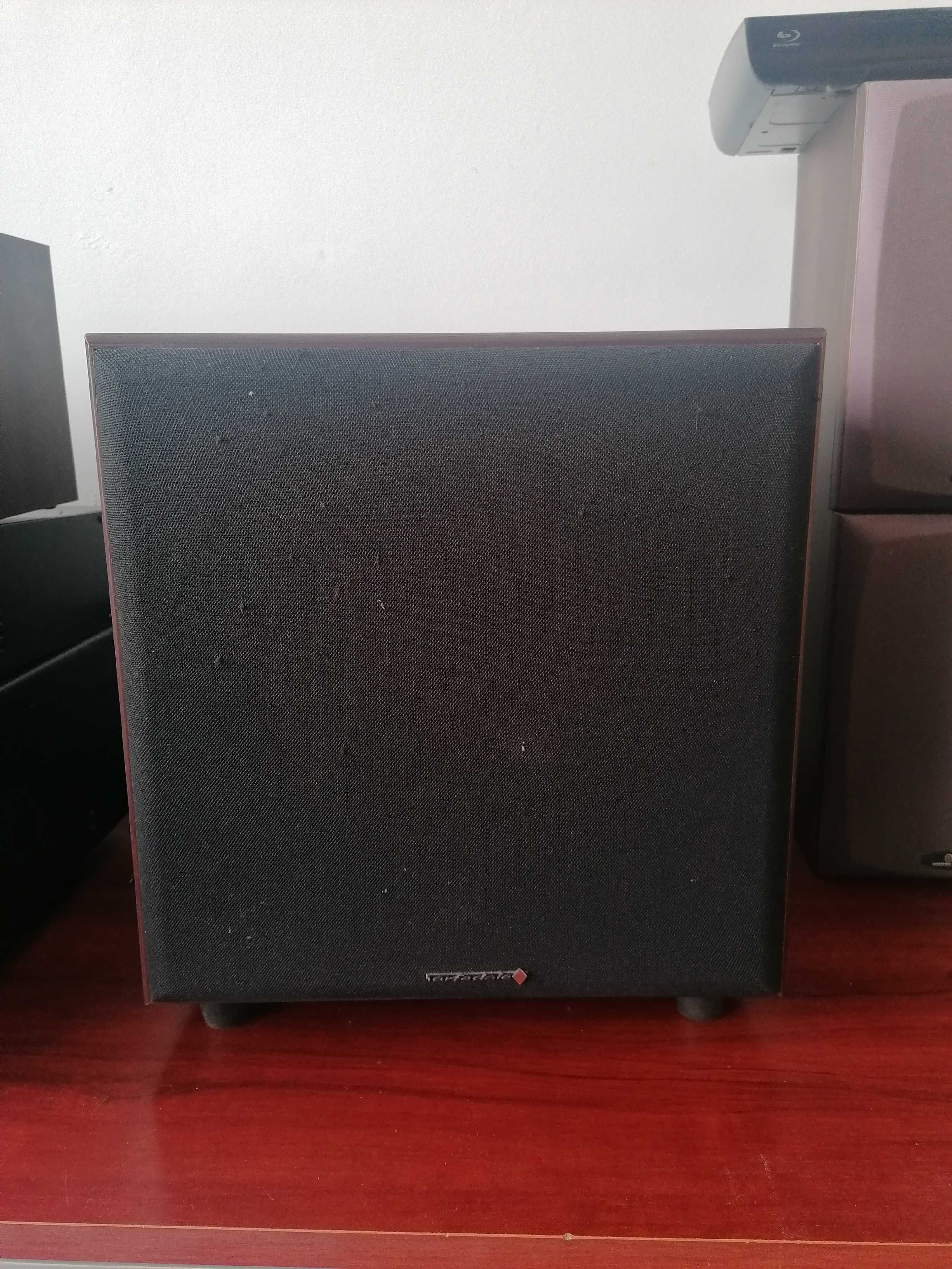 Sistem audio hi-fi Monitor Audio și Wharfedale, amplificator Yamaha