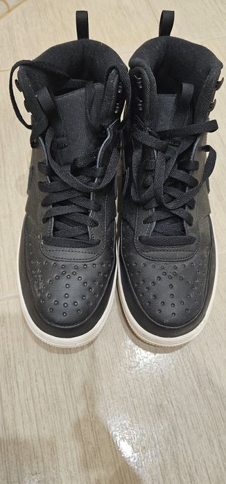 Зимни обувки  Nike 42