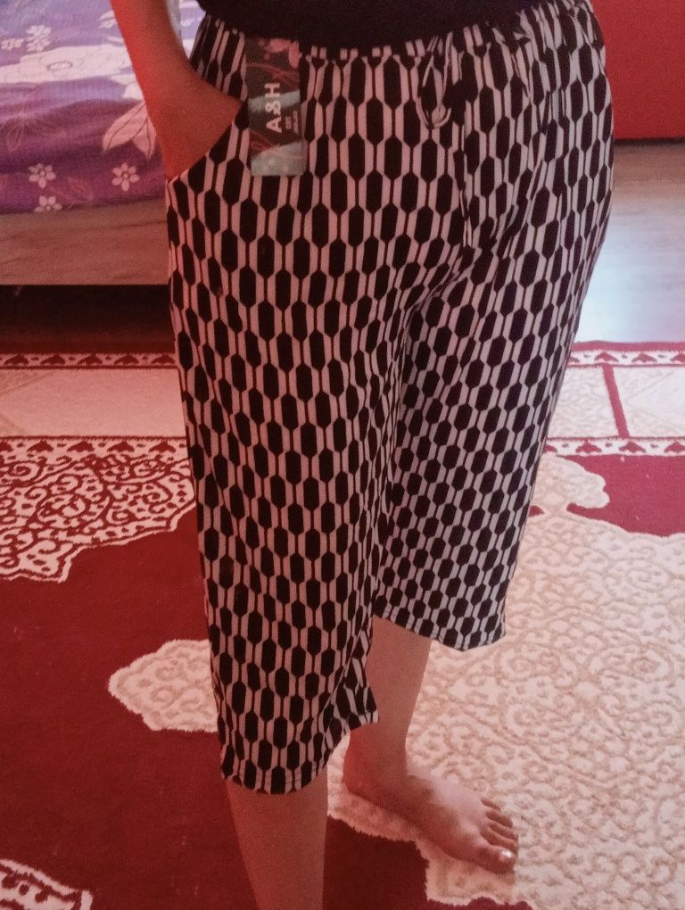 Pantaloni damă evazați 3 sfert
