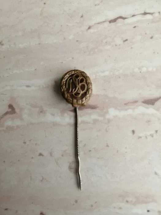 Lot vintage de 8 insigne diferite WWII si WWI